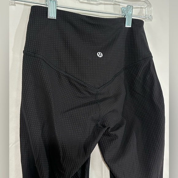 Lululemon Black Textured High Waist Leggings - 24” Waist - Picture 1 of 5